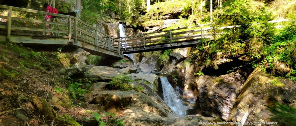 Wasserfall Hochfall bei Bodenmais Bayerischer Wald Ausflugsziele bei Bodenmais Wasserfall Hochfall