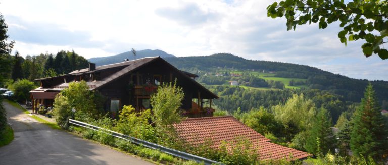 buchberger-bayerischer-wald-hotel-buchberger-kolmstein-aussicht