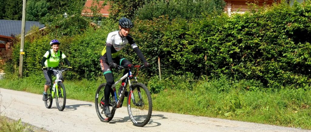 Mountainbike Reisen im Bayerischen Wald - Bike Tour über Stock und Stein