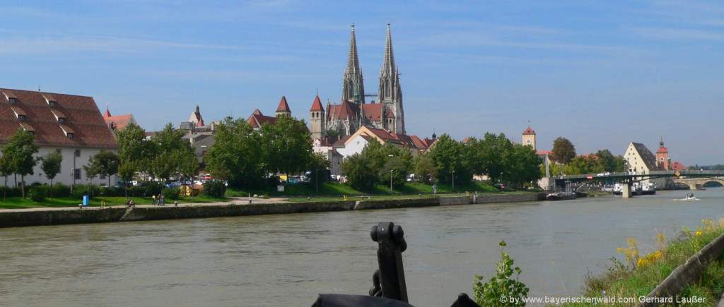 Stadtrundfahrten in Bayern - Städtereise nach Regensburg mit Stadtführung Stadtrundfahrten in Regensburg