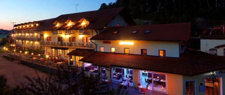 reibener-hof-parkhotel-bayern-co2-neutrales-hotel-bayerischer-wald-