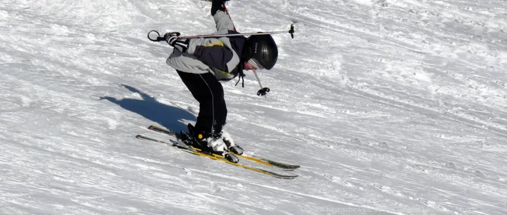 Alpin Skifahren im Bayerischen Wald ein Eerlebnis für Eltern und Kinder