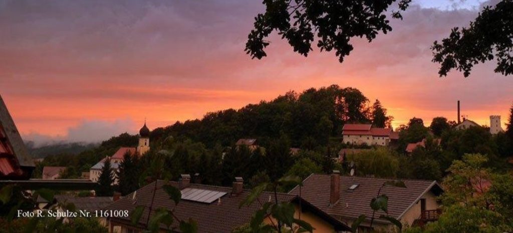 Bayerischer Wald Erholungsurlaub in Sattelpeilstein mit Sonnenuntergang
