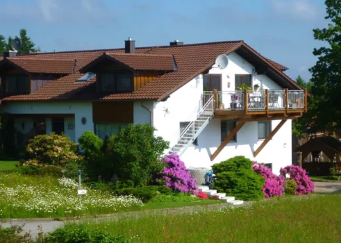 Ferienhof mit Streichelzoo & Ponyreiten in Bayern