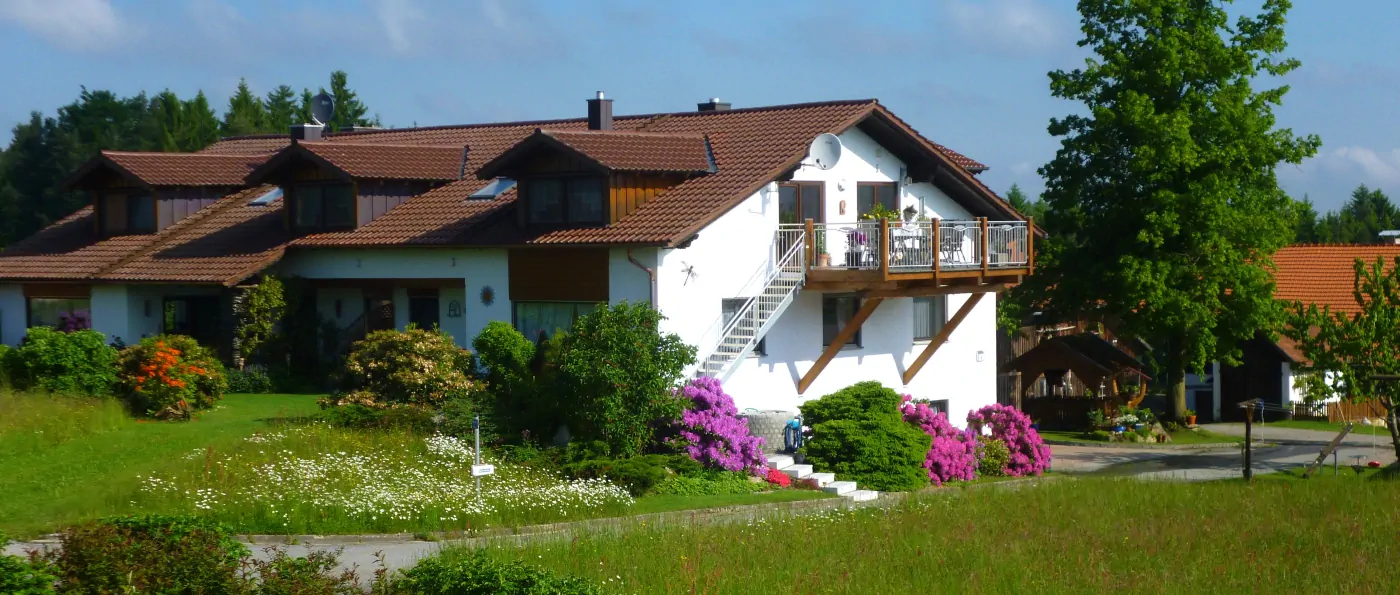 Ferienhof mit Streichelzoo & Ponyreiten in Bayern